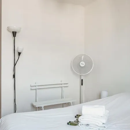 Charming 2br With Splendid Seaview - - Welkeys Toulon